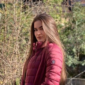 Meet your Posher, Olta